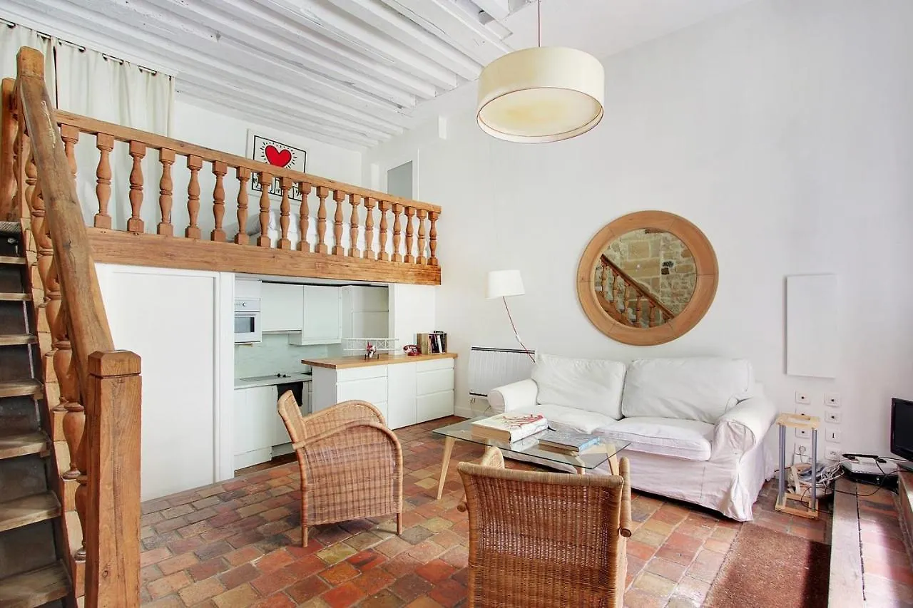 Loft Avec Terrasse Au Coeur Du Marais Apartment Paris 0*,  France